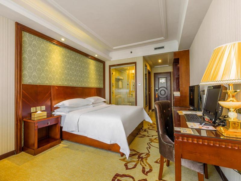 Vienna Hotel Guilin Railway Staion Exterior photo