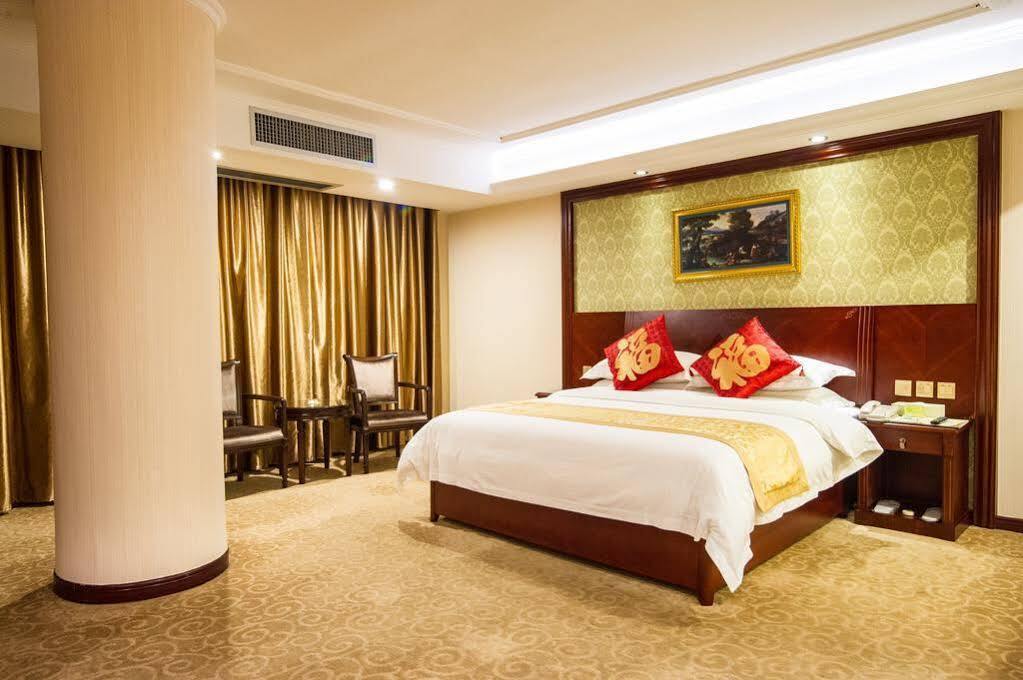 Vienna Hotel Guilin Railway Staion Exterior photo